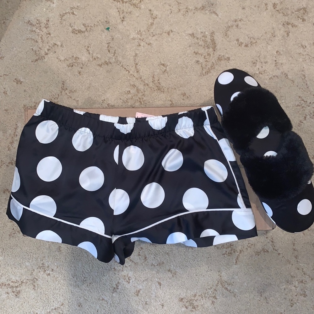Victoria Secret Polka Dot Pajama Short and Slipper Silk Set. Never worn w/ tags